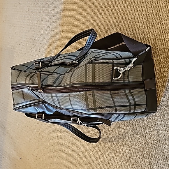 Coach Mens TATT SLM DUFFLE in prestige condition. - Picture 3 of 4